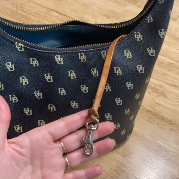 Beautiful Dooney and Bourke bag - Picture 6 of 10